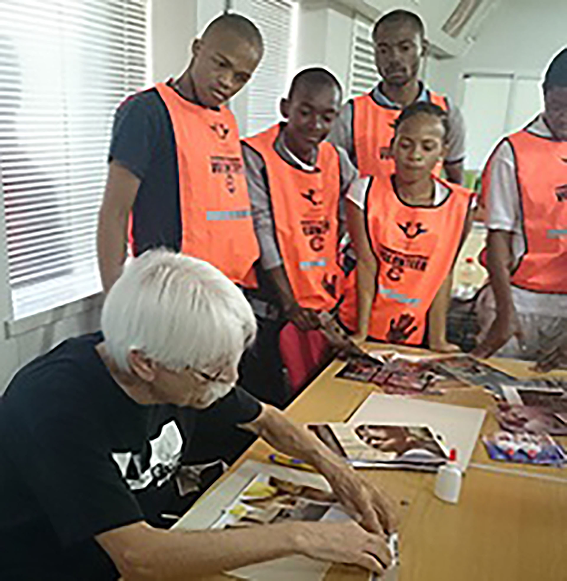 UJ helps combat HIV/AIDS through art