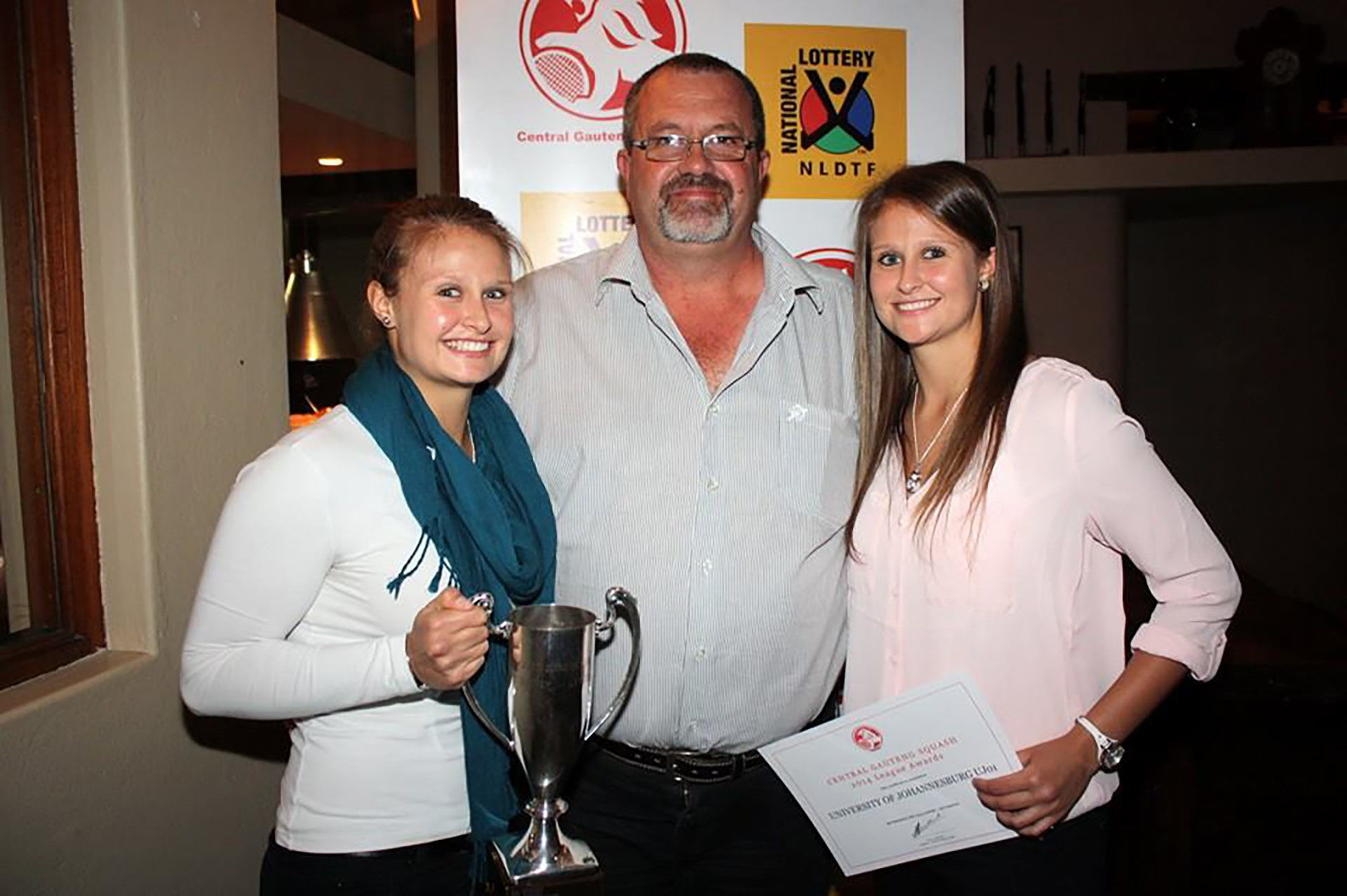 Gold and bronze for UJ squash twins