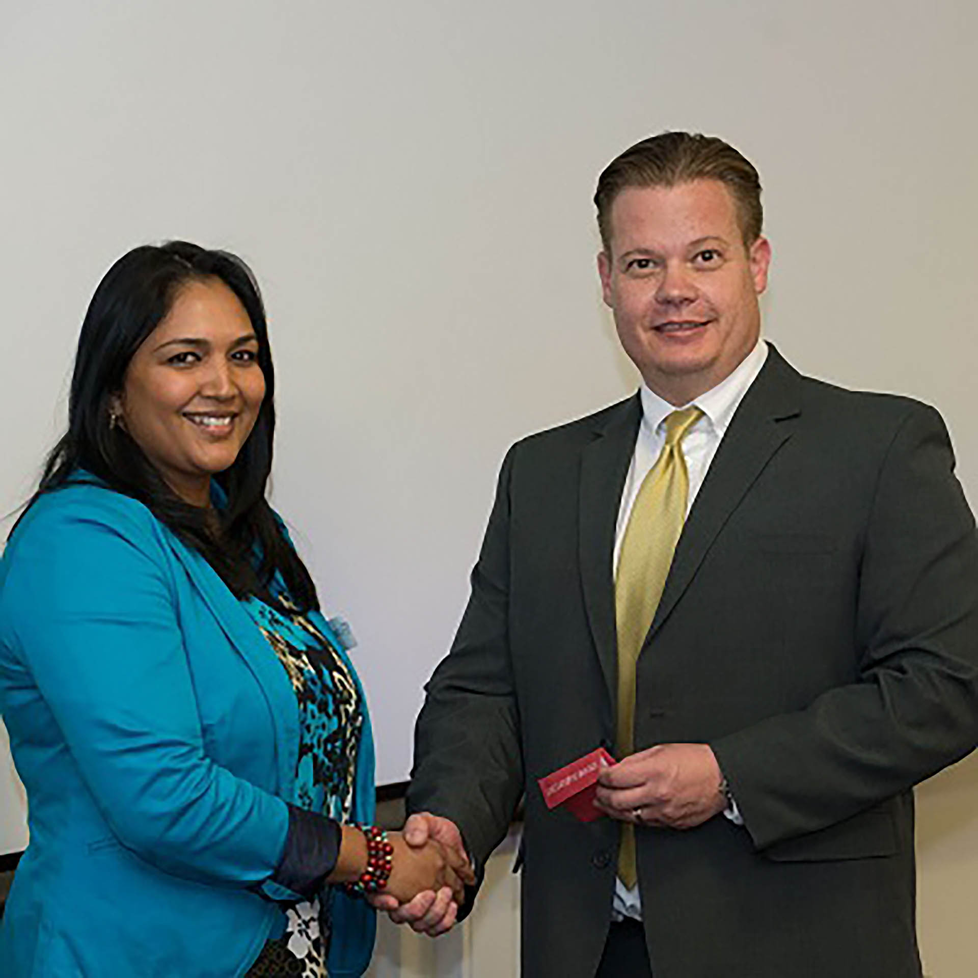 UJ Optometry PhD candidate wins the 2016 Faculty of Health Sciences 3-Minute Thesis Competition