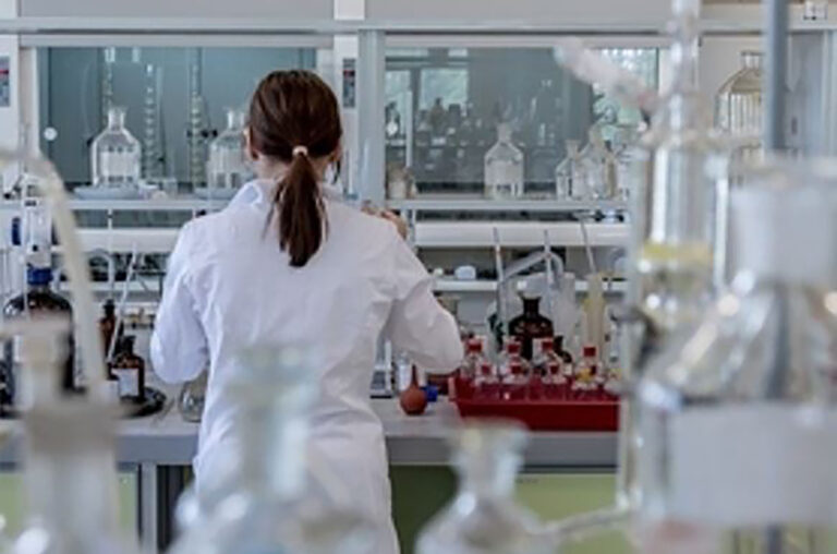 Developing world-class female scholars through the UJ Research Leadership Programme
