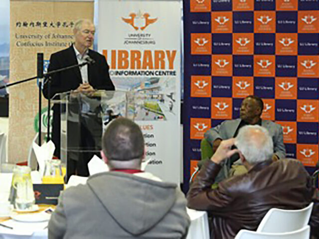 Former Ministers discuss South African economic policy at UJ dialogue
