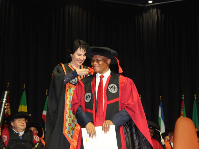 UJ confers honorary doctoral degree on stalwart Chief Justice Mogoeng Mogoeng