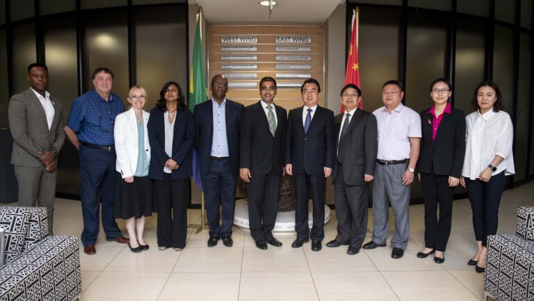 UJ signs MoU with Renmin University of China for academic collaboration