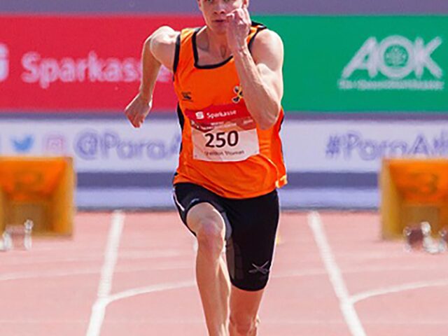 Schultz, Thomas prepare for National Athletics Champs ahead of registration