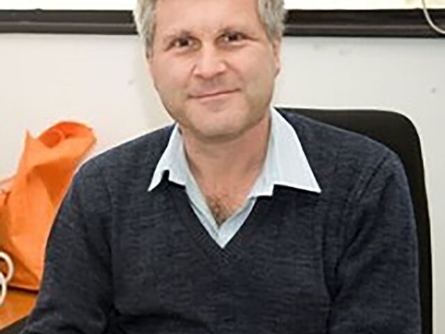 UJ physics researcher explains the study of nuclear structure and reaction theory