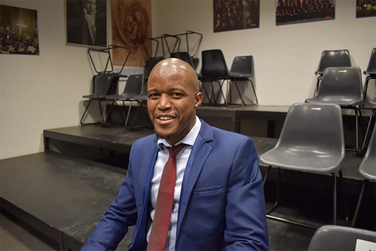 Cum laude Masters for Young Maths Lecturer