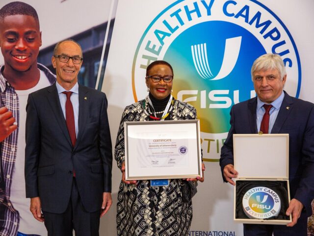 FISU awards a Healthy Campus Bronze Label to UJ in Brussels