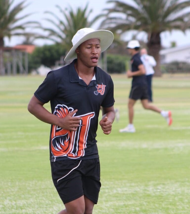 Promising Levert Manje hopeful to play for SA Proteas
