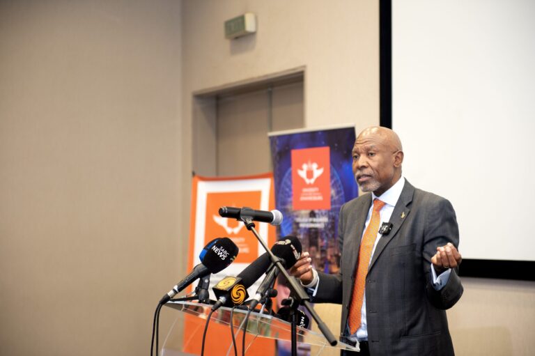 South African Reserve Bank Governor, Lesetja Kganyago, delivers Distinguished Lecture at  UJ