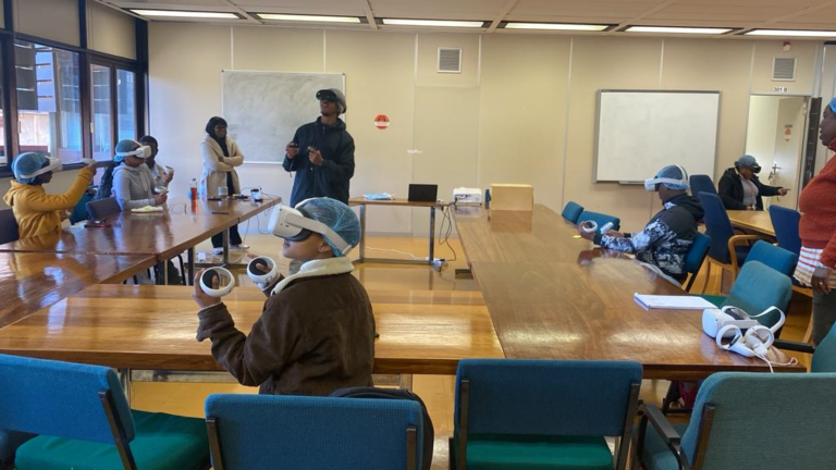 Transforming pre-service teacher education with VR and Learning Analytics