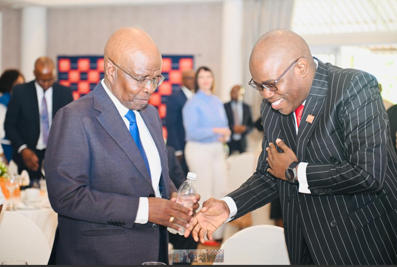 Prof Wiseman Nkuhlu and UJ VC Prof Letlhokwa Mpedi