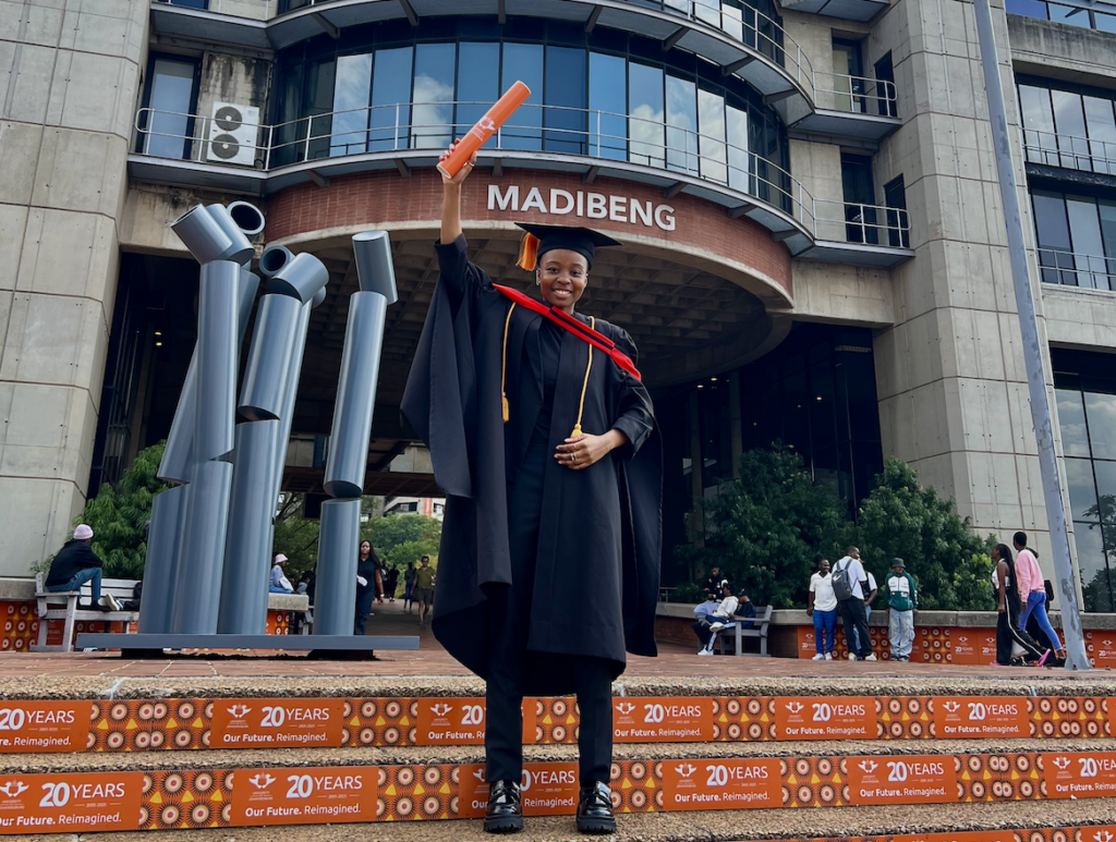 Onika Mokoena graduates with an LLB at UJ Law at 19 years of age