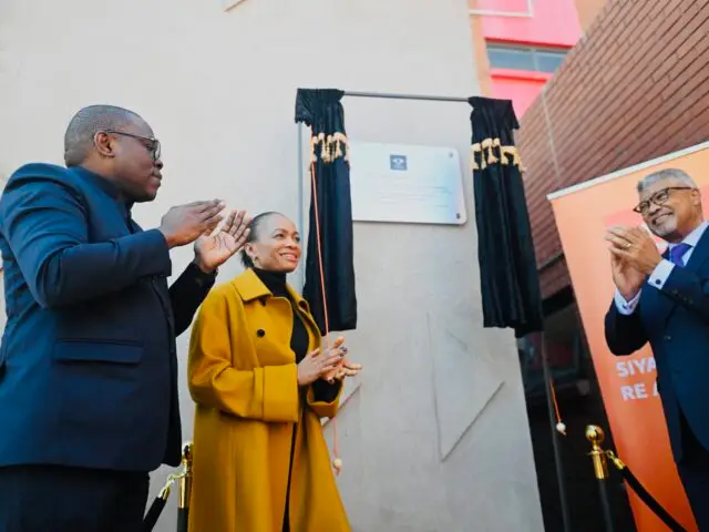 UJ names Soweto Campus residence after founding Vice-Chancellor Ihron Rensburg