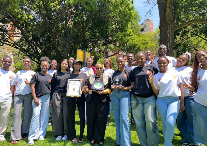Reabala Reading club with FundaMzantsi Trophies